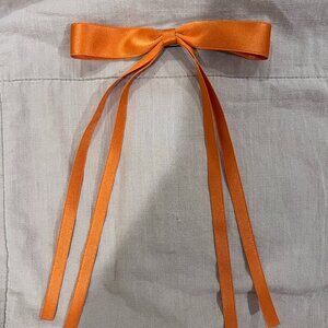 Orange bow